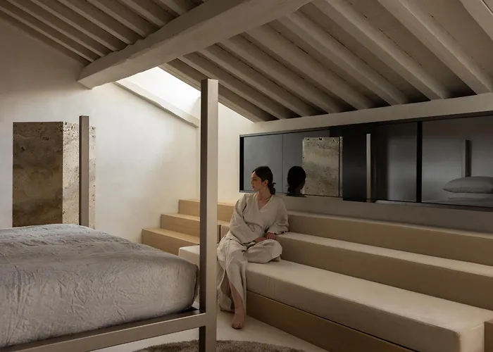 Nomos Hotel