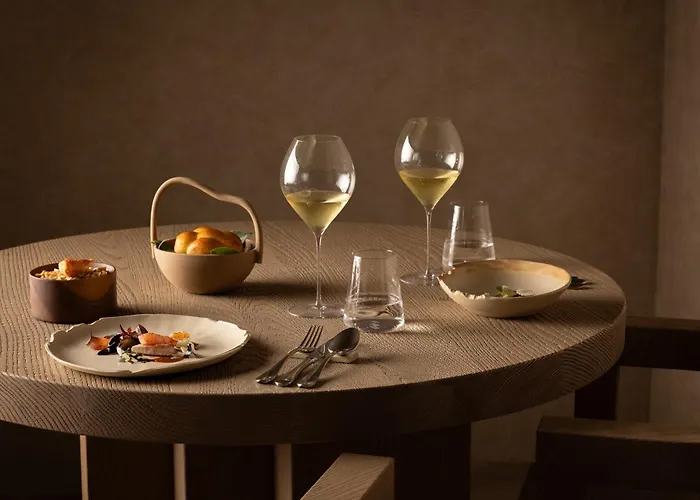 Nomos Hotel 5*